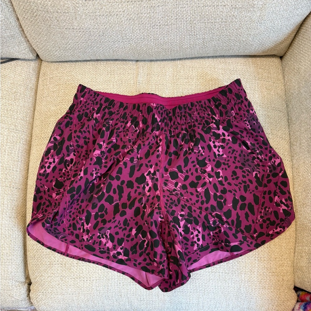 Lululemon Track That Mid-Rise Lined Short 5"